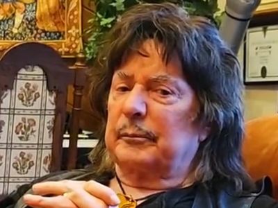 Ritchie Blackmore celebró su cumpleaños 81 en un directo de Instagram