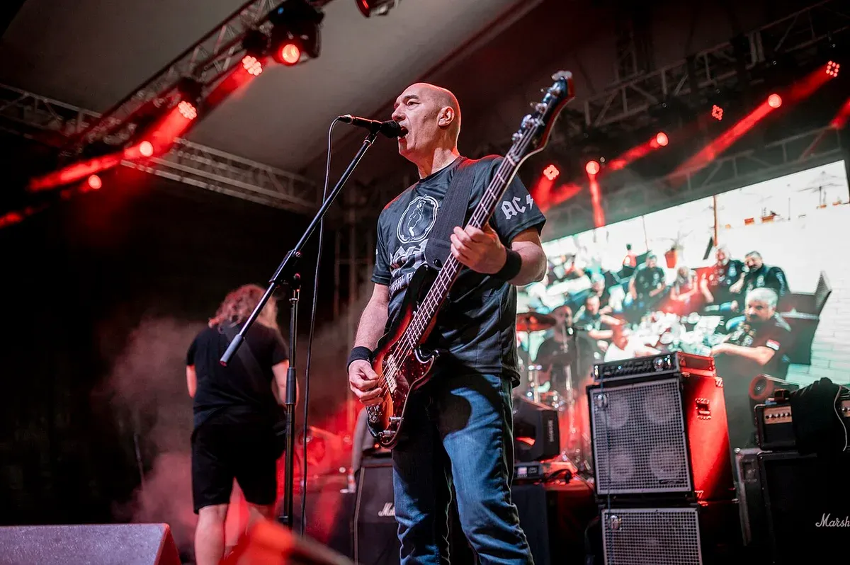 Lanzamientos: Dimmu Borgir, Armored Saint y más